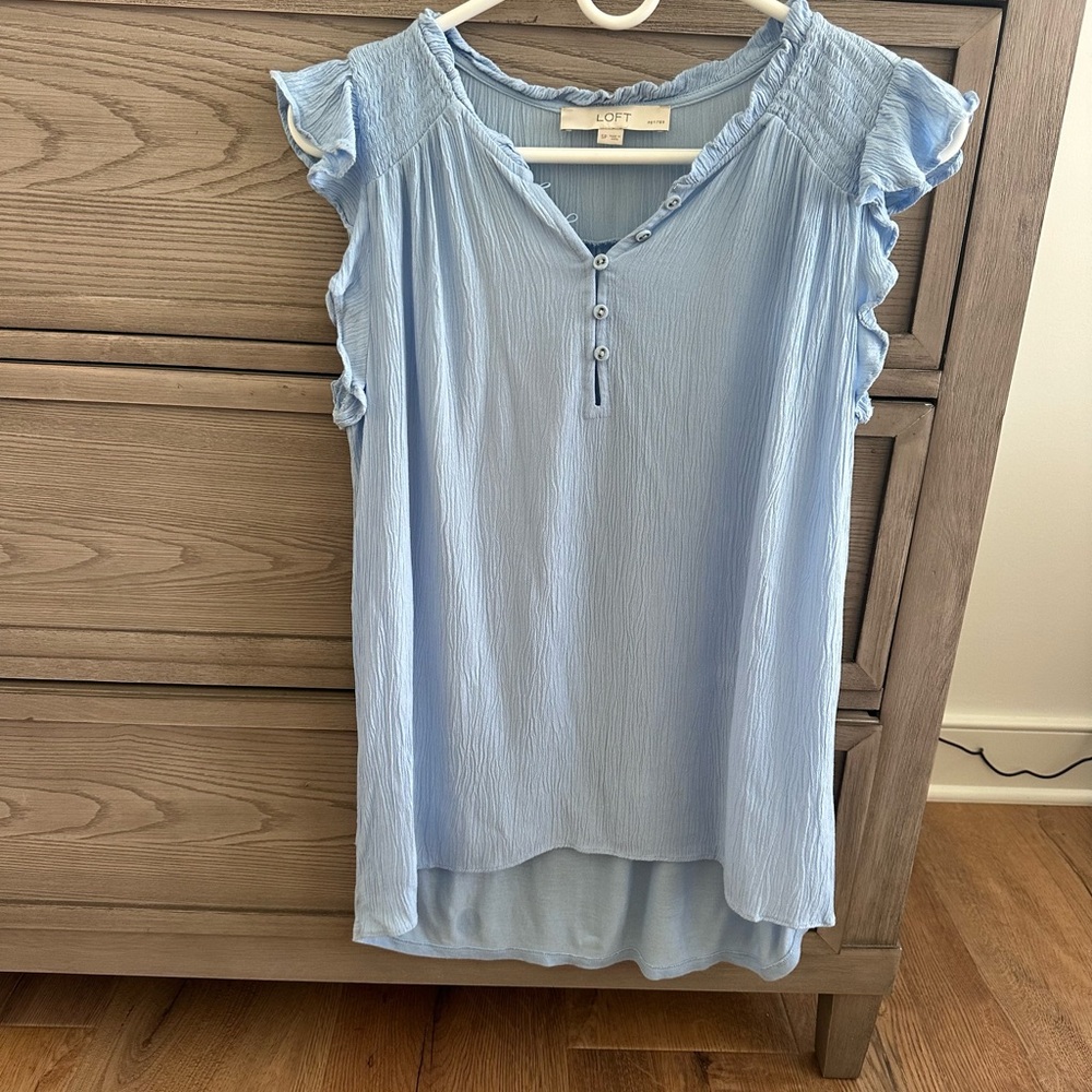 LOFT Women's Light Blue Ruffle Sleeve Blouse size SP